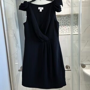 Ann Taylor Loft Black V-neck Knee Length Dress Size 4 Cap Sleeve